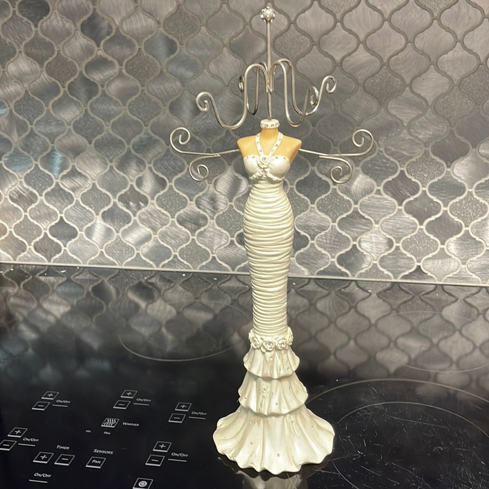 Jewelry stand